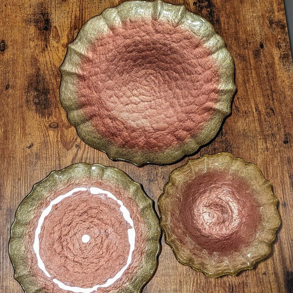 Anthropologie Rose dishes (dinner plate, side plate, bowl) - shimmery pink/gold - Picture 6 of 7